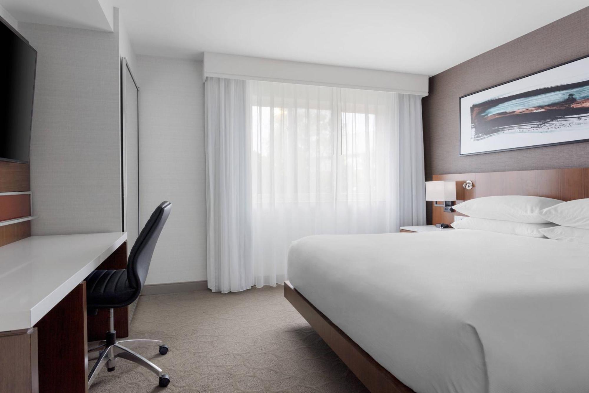 Delta Hotels By Marriott Burlington Exterior foto